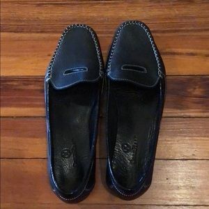 Cole Haan women’s black flats